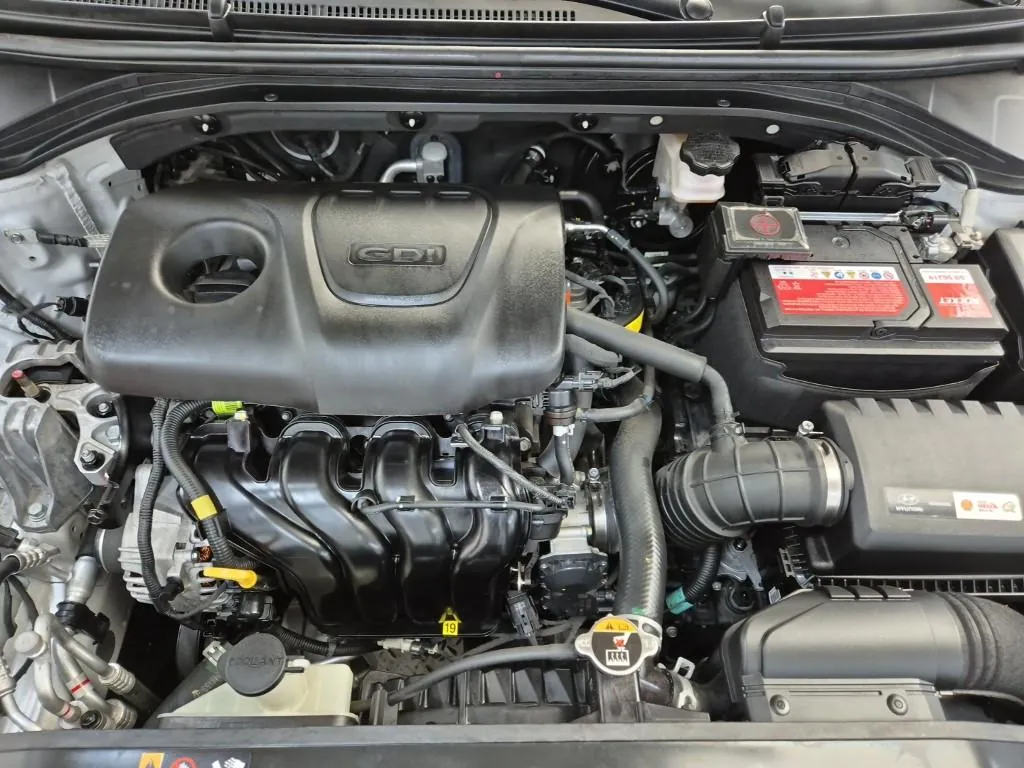 Hyundai Avante 2018 photo 5