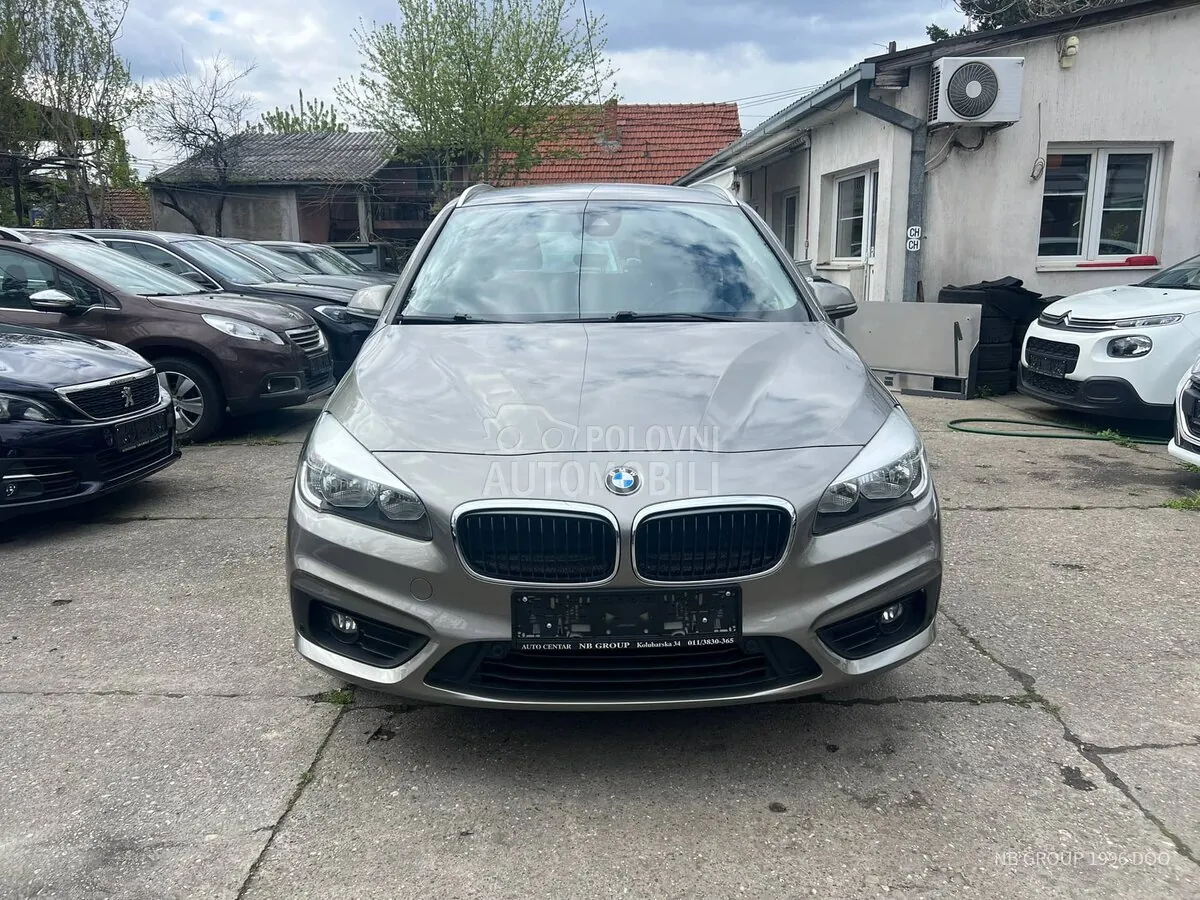 BMW 216 2016 photo 2