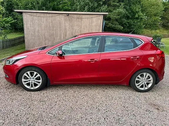 Kia Ceed 2014 photo 4