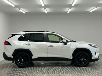 Toyota Rav4 2025 photo 3