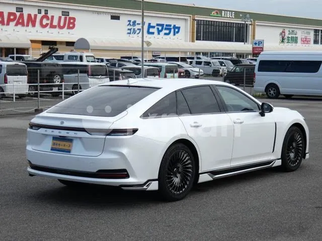 Toyota Crown photo 5