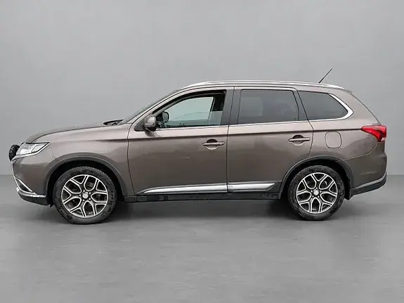 Mitsubishi Outlander 2016 photo 2