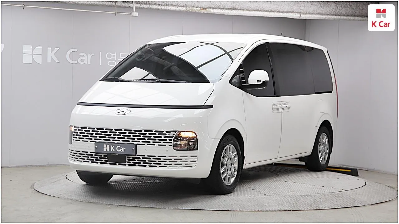 Hyundai Staria