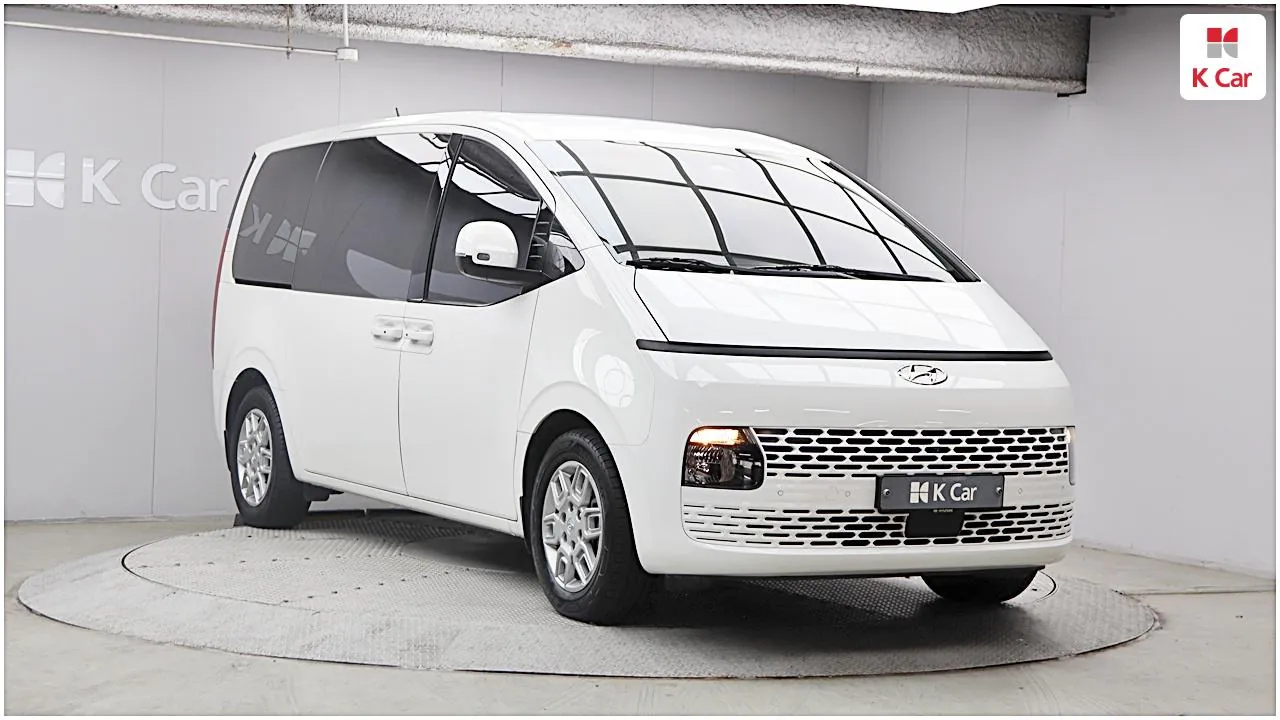 Hyundai Staria 2022 photo 3