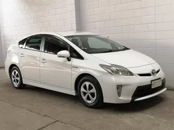 Toyota Prius 2013 photo 2