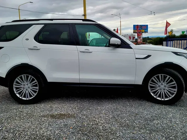 Land Rover Discovery 2017 photo 4