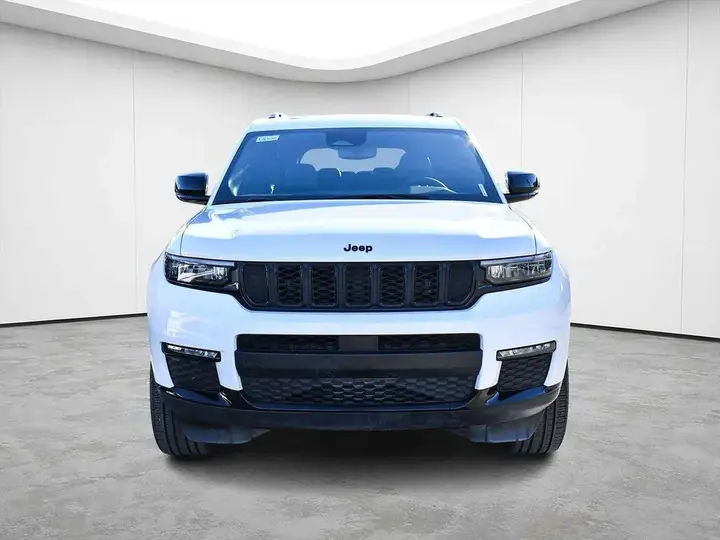 Jeep Grand Cherokee L 2024 photo 4