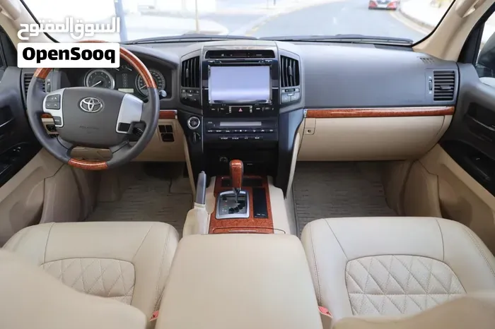Toyota Land Cruiser 2015 photo 3