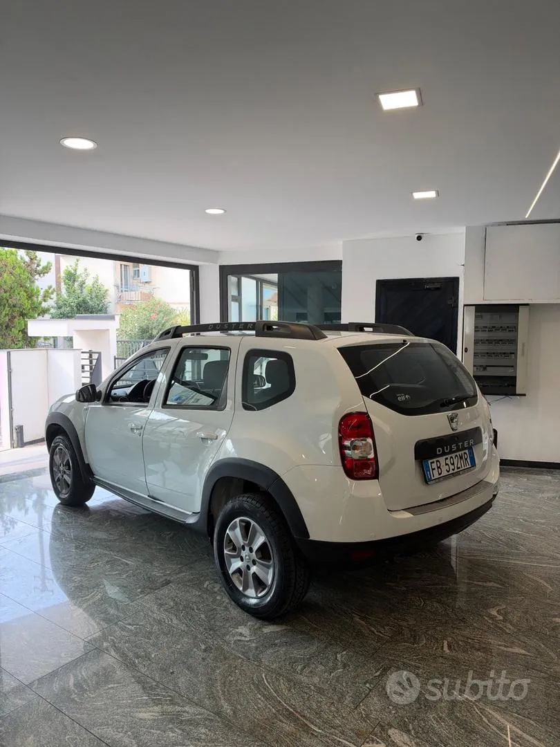 Dacia Duster 2015 photo 2
