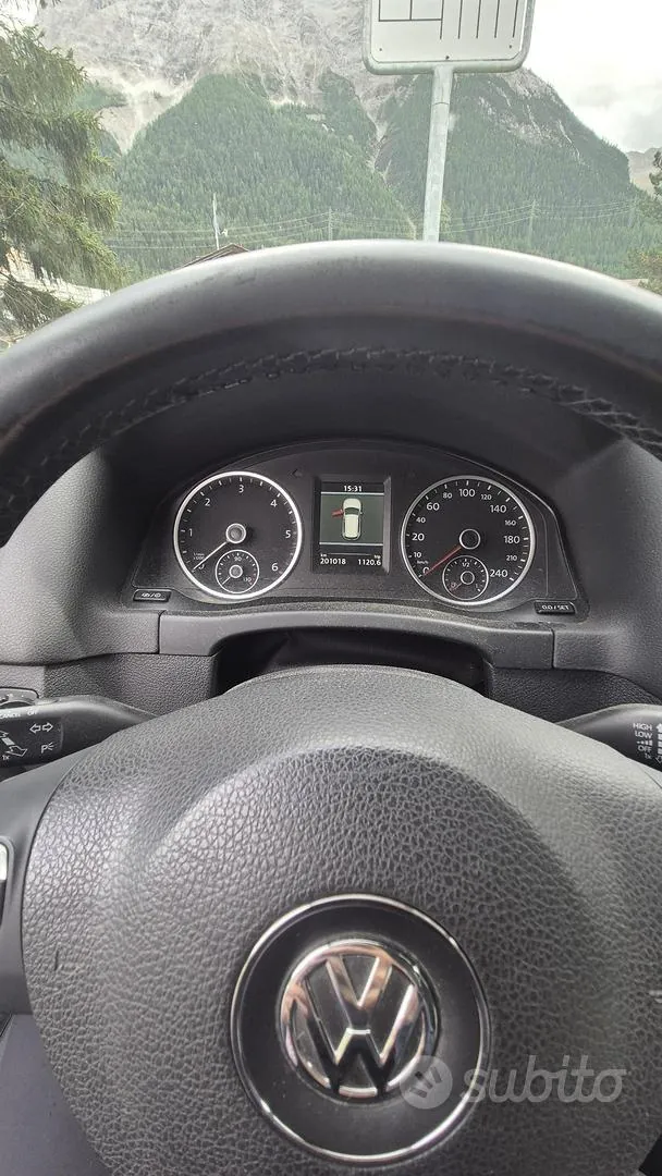 Volkswagen Tiguan 2012 photo 3