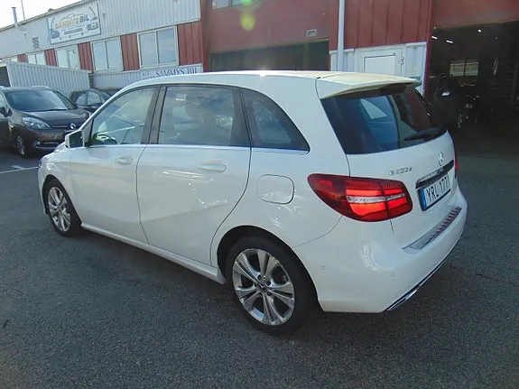 Mercedes-Benz B200 D 2019 photo 5