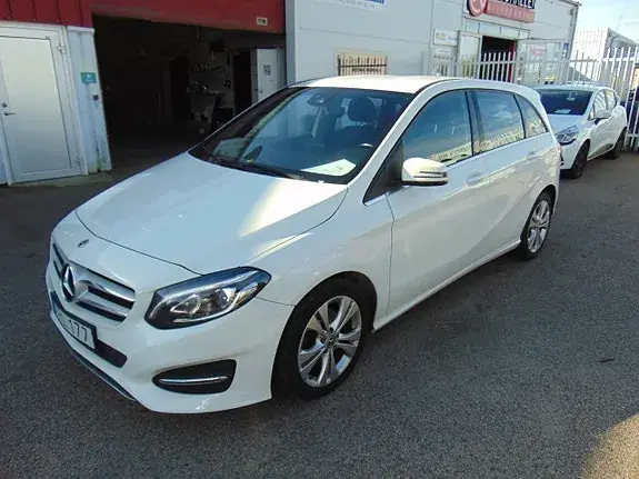 Mercedes-Benz B200 D