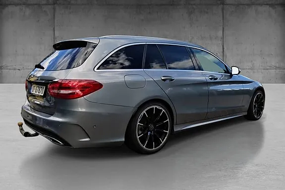 Mercedes-Benz C250 2015 photo 4