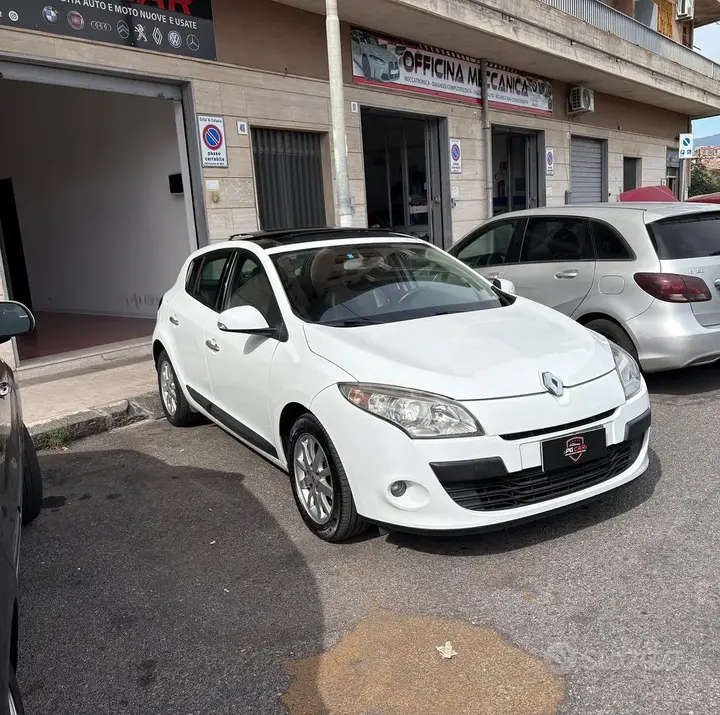 Renault Megane 2009 photo 3