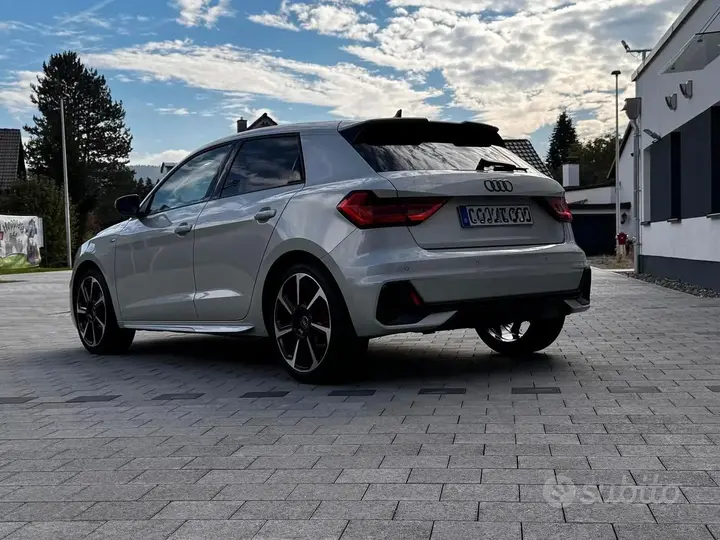 Audi A1 2023 photo 2