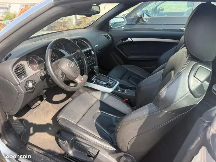 Audi A5 2012 photo 2