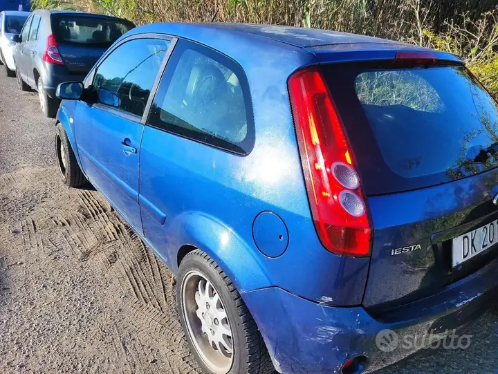 Ford Fiesta 2007 photo 4