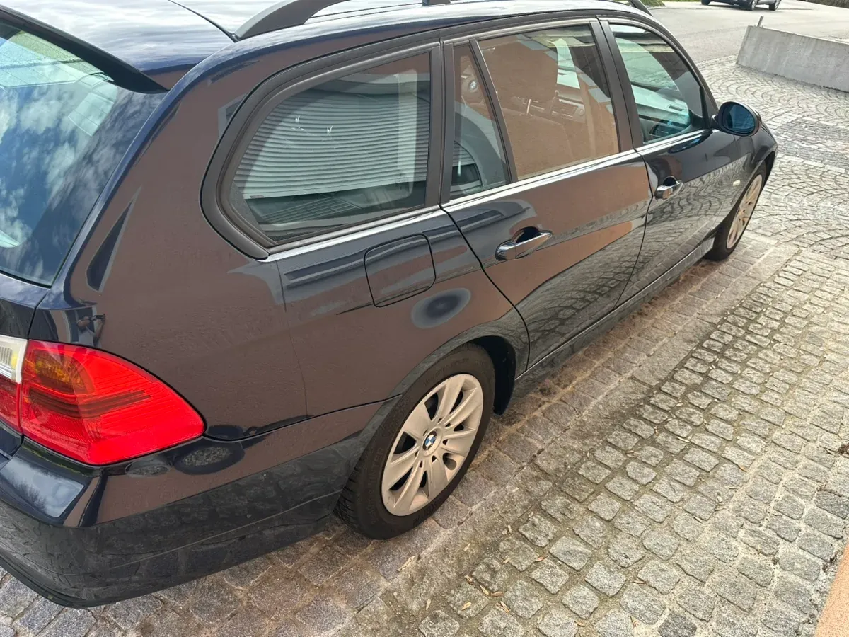 BMW 3 Series 2007 photo 2