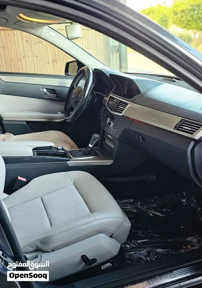 Mercedes-Benz E-Class 2009 photo 3