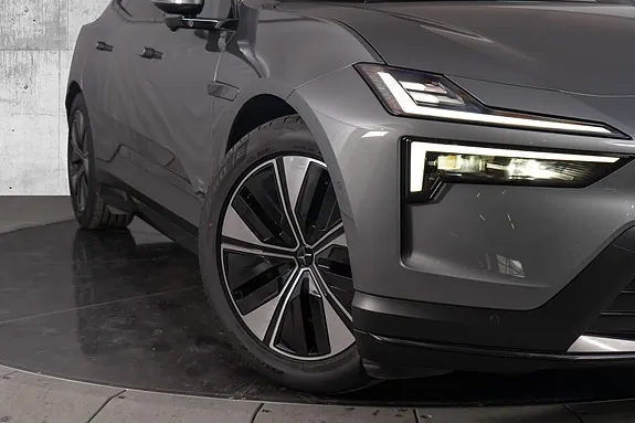 Polestar 4 2025 photo 3