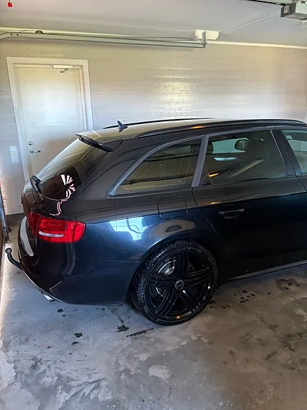 Audi A4 2009 photo 3