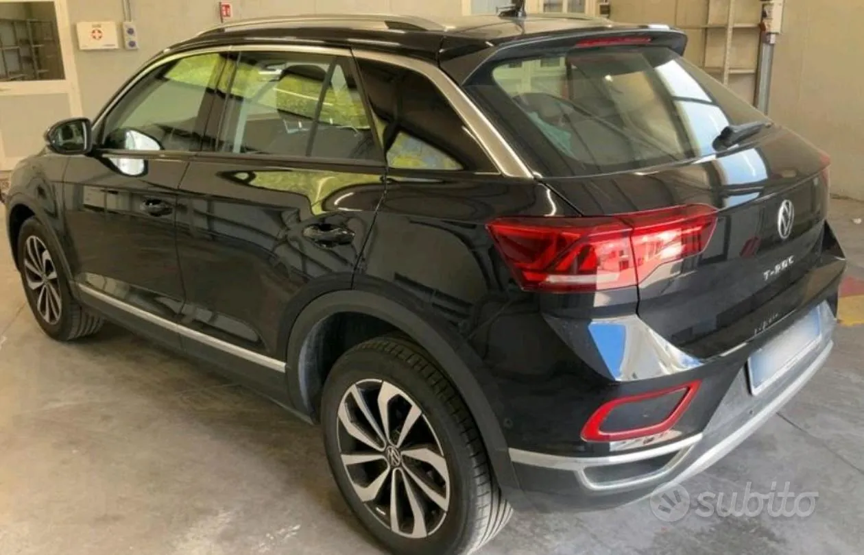 Volkswagen T-Roc 2023 photo 5