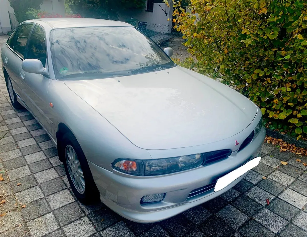 Mitsubishi Galant 1995 photo 2
