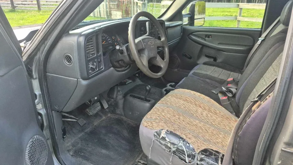 Chevrolet Silverado 3500 2007 photo 2