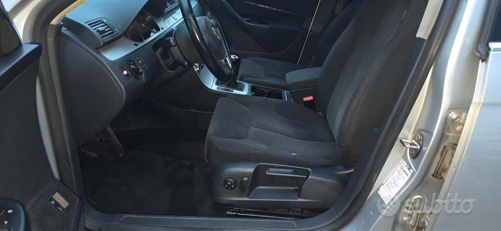 Volkswagen Passat 2010 photo 4