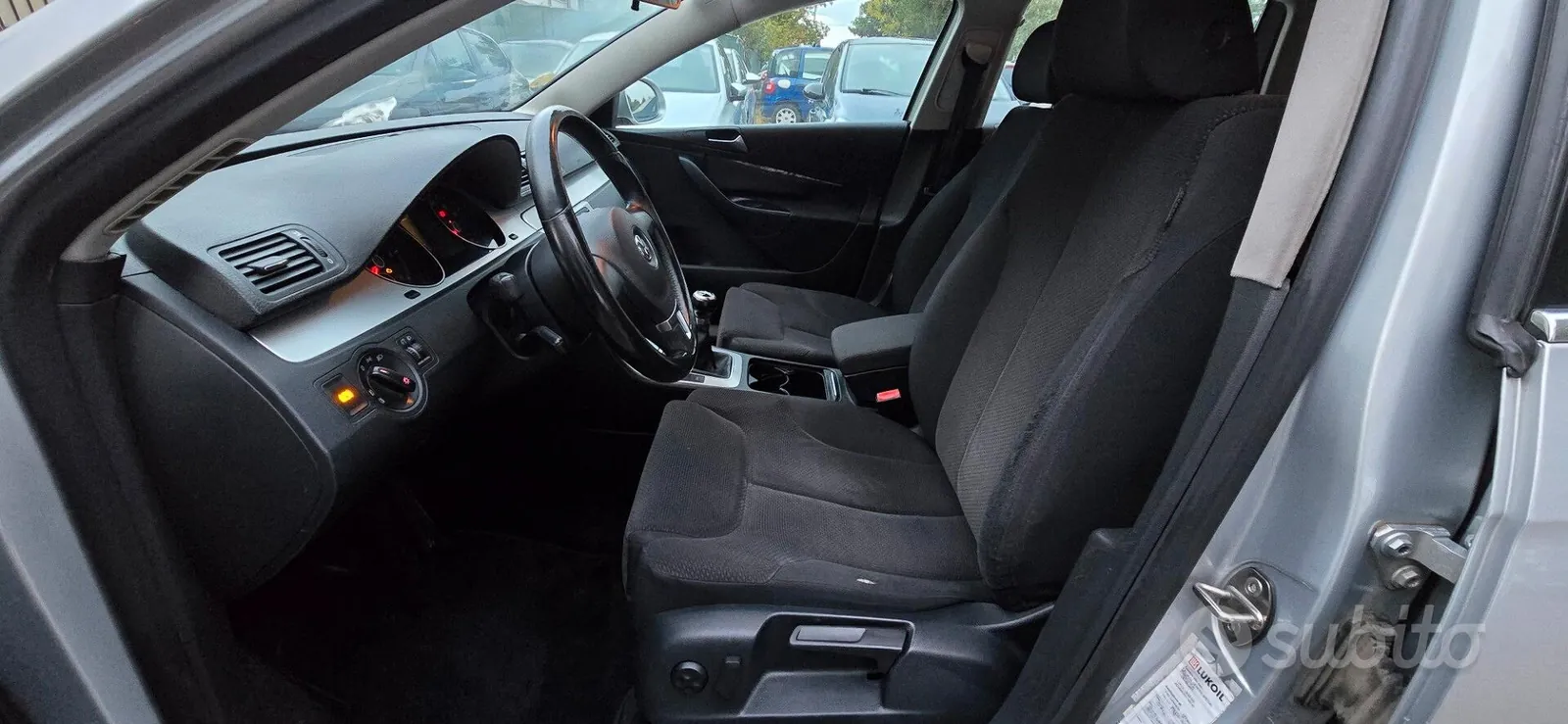 Volkswagen Passat 2010 photo 3