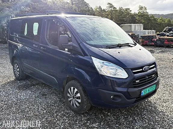 Ford Transit Custom 2013 photo 2