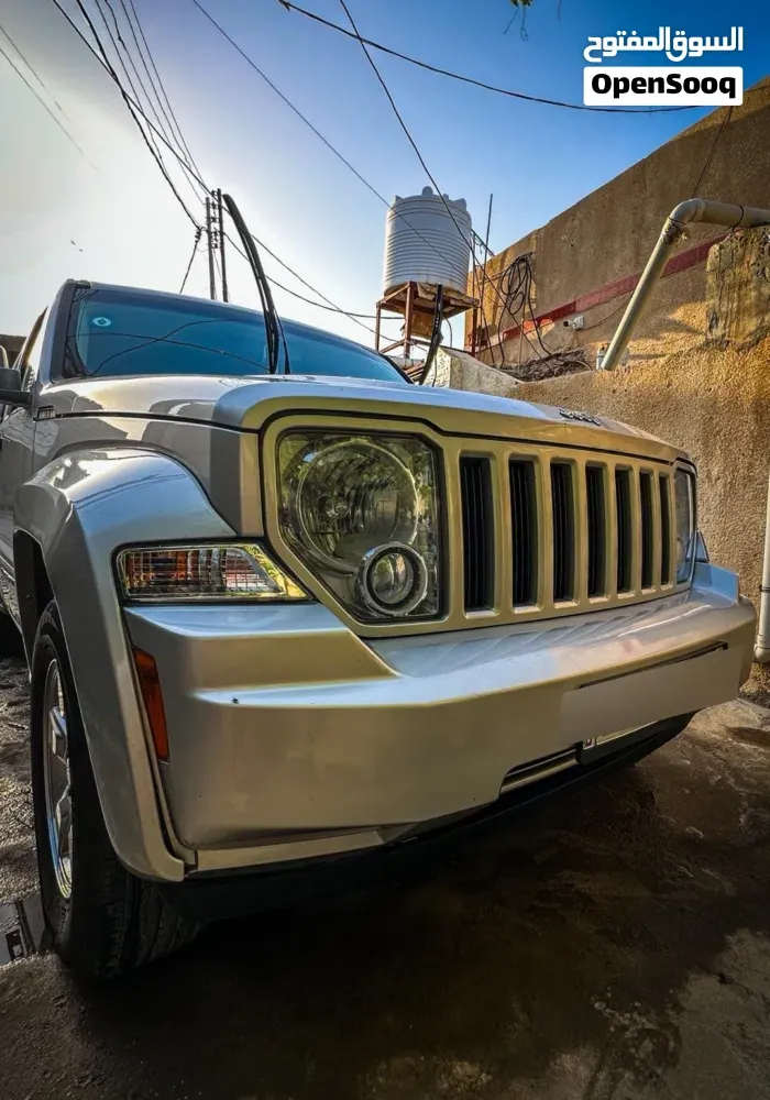 Jeep Liberty 2009 photo 4