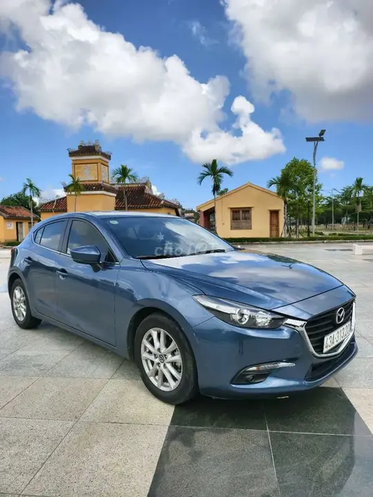 Mazda 3 2017 photo 2