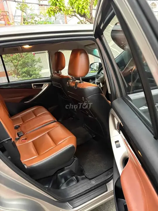 Toyota Innova 2018 photo 3