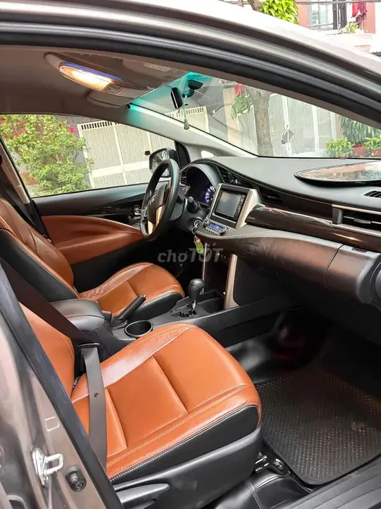 Toyota Innova 2018 photo 2