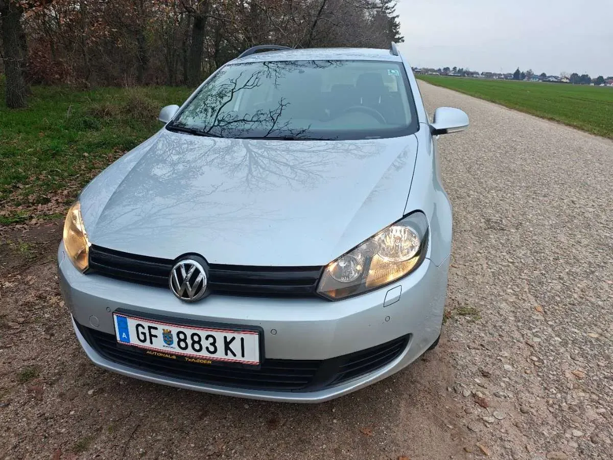 Volkswagen Golf 2012 photo 2