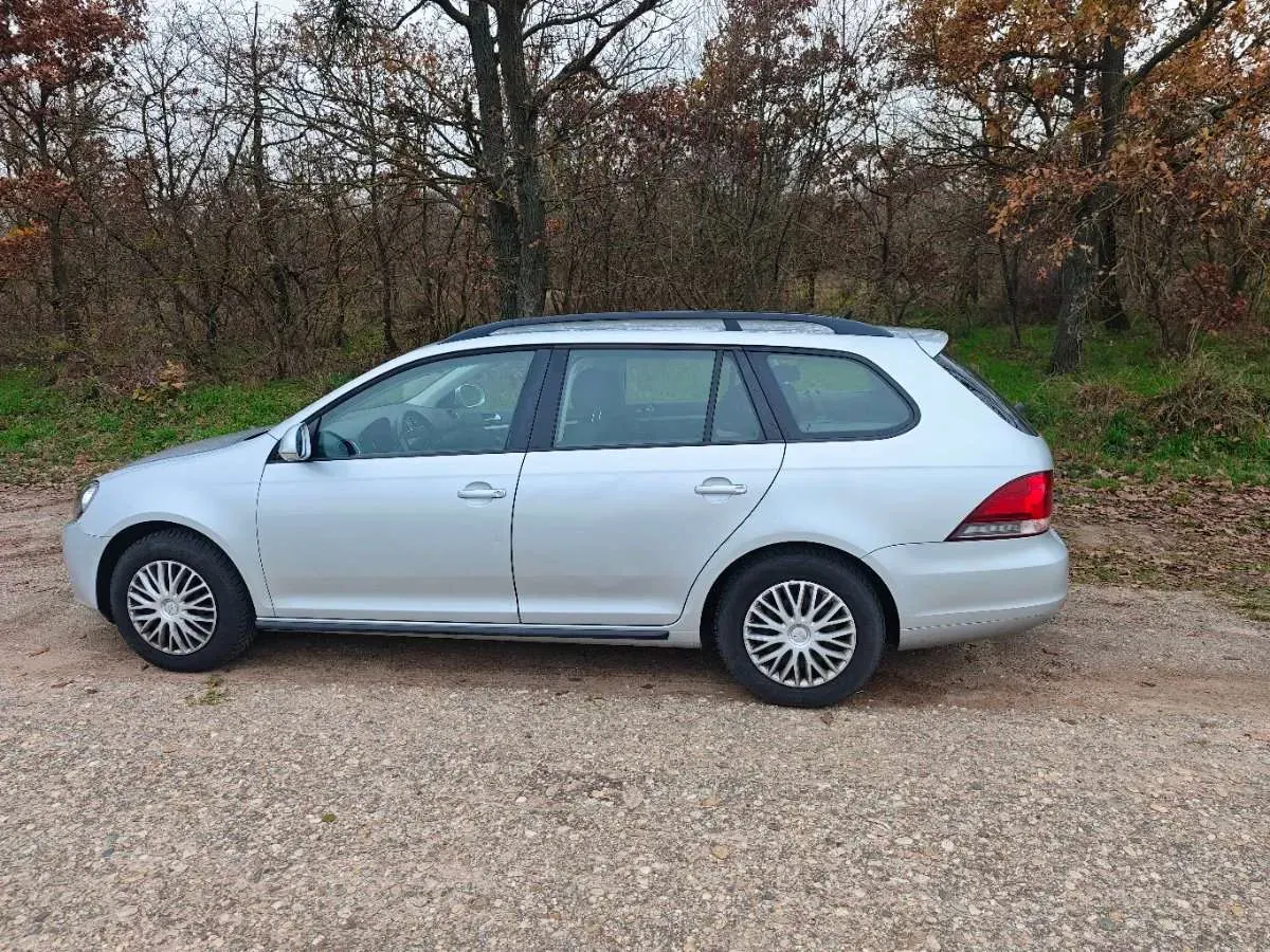 Volkswagen Golf 2012 photo 3
