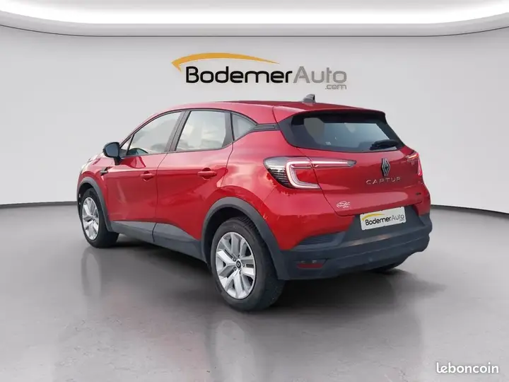 Renault Captur 2024 photo 3