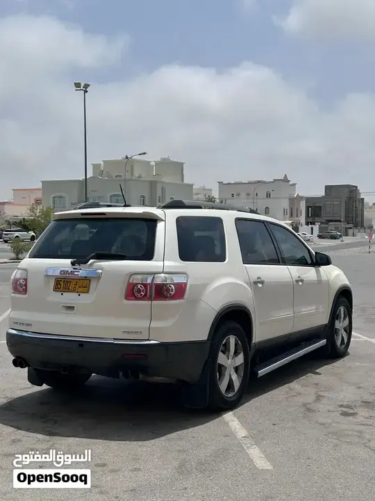 GMC Acadia 2011 photo 4