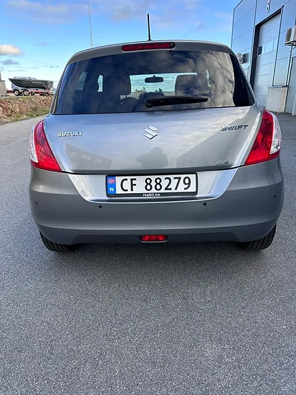 Suzuki Swift 2017 photo 5