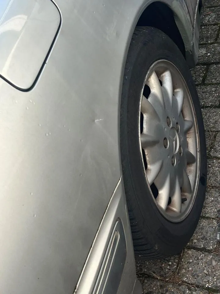Mercedes-Benz E 270