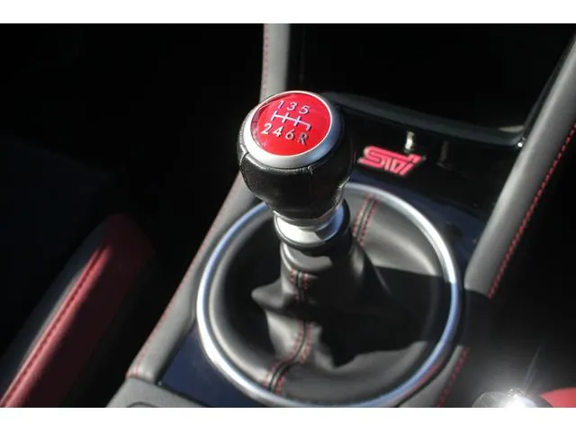 Subaru Wrx Sti 2018 photo 5