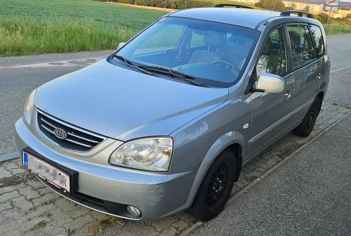 Kia Carens