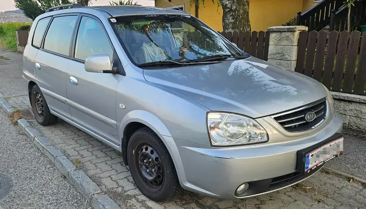 Kia Carens 2006 photo 3
