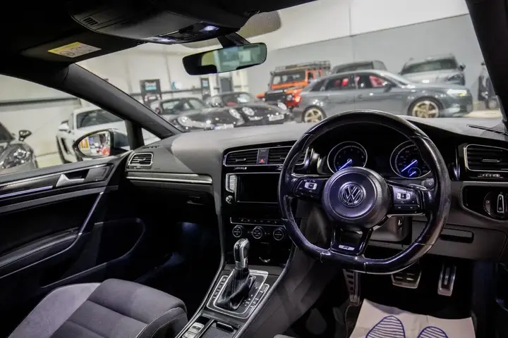 Volkswagen Golf 2016 photo 2