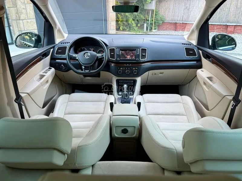 Volkswagen Sharan 2017 photo 2
