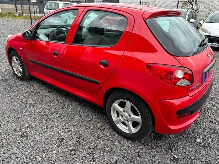 Peugeot 206 2009 photo 2