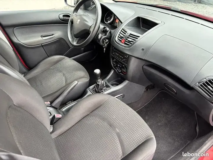Peugeot 206 2009 photo 3