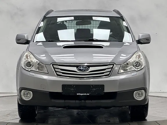 Subaru Outback 2011 photo 3