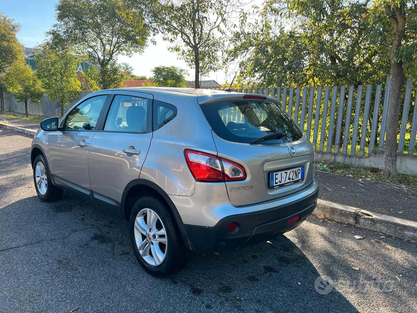 Nissan Qashqai 2011 photo 2